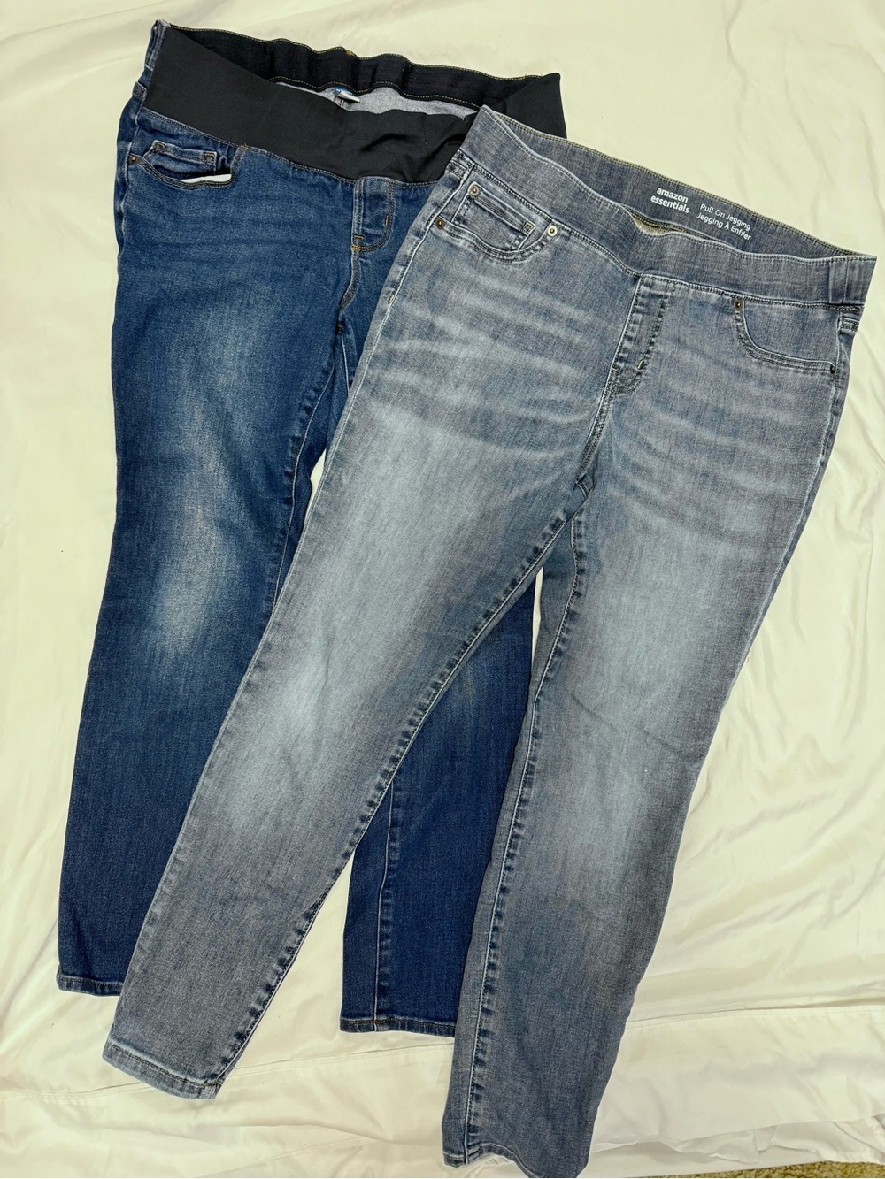 Maternity jeans Demi- old navy, Amazon basics